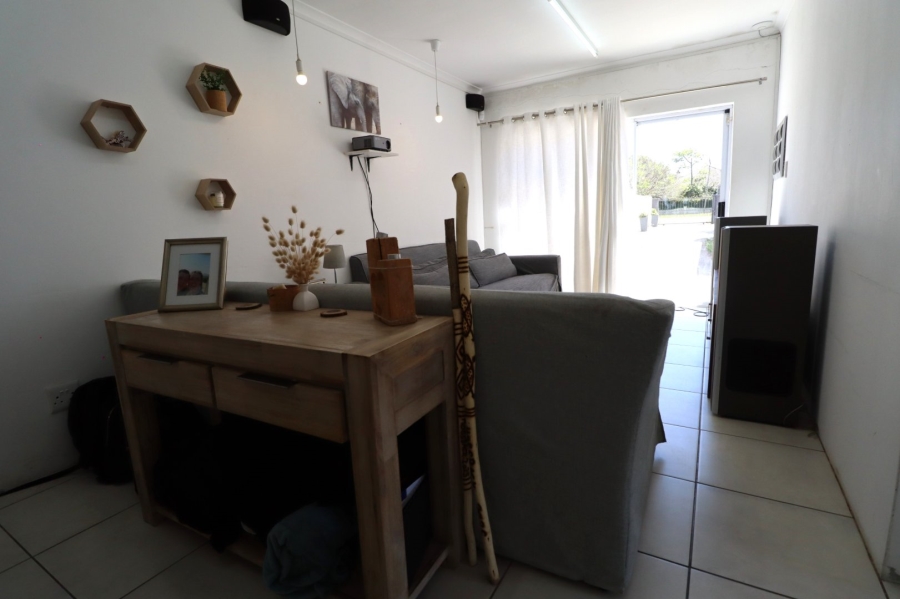 2 Bedroom Property for Sale in Walmer Eastern Cape